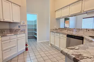 1601 W Oakland St, Chandler, AZ 85224 - Photo 12