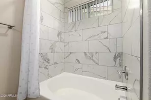 2929 W Yorkshire Dr, Phoenix, AZ 85027 - Photo 16