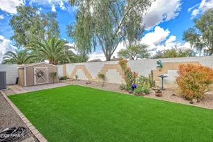 558 E Devon Dr, Gilbert, AZ 85296 - Photo 36