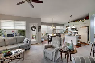 558 E Devon Dr, Gilbert, AZ 85296 - Photo 14