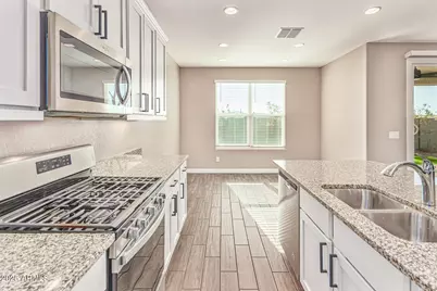 707 W Hartford Avenue, Phoenix, AZ 85023 - Photo 8