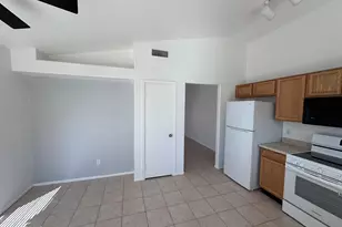 3043 W Covey Ln, Phoenix, AZ 85027 - Photo 6