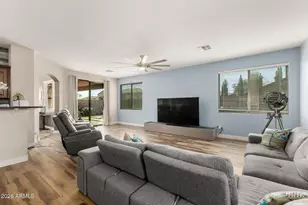 2507 E Rustling Oaks Ln, Phoenix, AZ 85024 - Photo 14