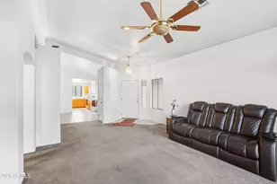 8746 W Lisbon Ln, Peoria, AZ 85381 - Photo 14