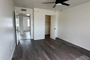 11017 W Monterosa St, Phoenix, AZ 85037 - Photo 12