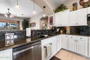 209 W Flagstone Pl, Casa Grande, AZ 85122 - Photo 44