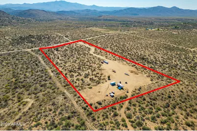 000 S Wagoner Road #D, Congress, AZ 85332 - Photo 6