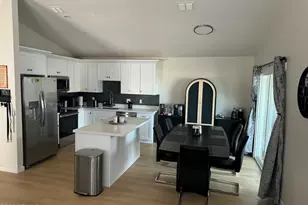 921 S Val Vista Dr, Mesa, AZ 85204 - Photo 10