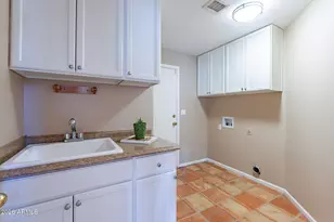 6525 E Paradise Ln, Scottsdale, AZ 85254 - Photo 44