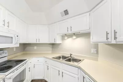 4328 N 36th Street #3, Phoenix, AZ 85018 - Photo 12