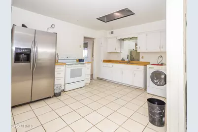 10929 W Cherry Hills Drive W, Sun City, AZ 85351 - Photo 10