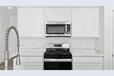 9064 S Holandes Drive, Apache Junction, AZ 85120 - Photo 6