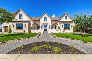 4224 E Desert Cove Ave, Phoenix, AZ 85028 - Photo 2