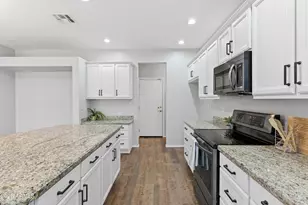 8988 W Irma Ln, Peoria, AZ 85382 - Photo 4