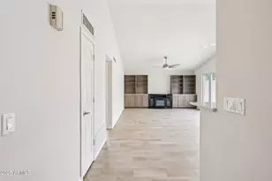 4223 E Cassia Way, Phoenix, AZ 85044 - Photo 4