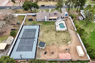 640 E Melody Dr, Gilbert, AZ 85234 - Photo 2