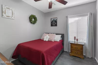 17735 W Port Royale Lane, Surprise, AZ 85388 - Photo 32