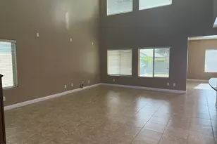 10743 W Desert Elm Ln, Peoria, AZ 85383 - Photo 12