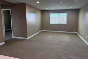 10743 W Desert Elm Ln, Peoria, AZ 85383 - Photo 30