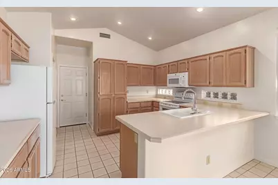 4723 N Greenview Circle Circle W, Litchfield Park, AZ 85340 - Photo 14