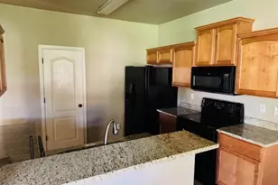 2600 E Springfield Pl, Chandler, AZ 85286 - Photo 4