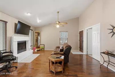 1382 N Tamarisk Drive, Chandler, AZ 85224 - Photo 2