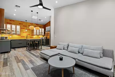 358 E Whitton Avenue, Phoenix, AZ 85012 - Photo 18