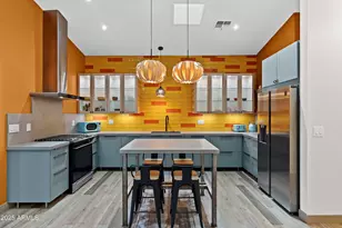 358 E Whitton Ave, Phoenix, AZ 85012 - Photo 10