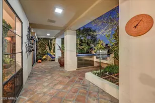 2550 E Denton Ln, Phoenix, AZ 85016 - Photo 14