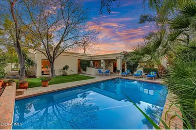 2550 E Denton Lane, Phoenix, AZ 85016 - Photo 2