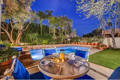 2550 E Denton Lane, Phoenix, AZ 85016 - Photo 1