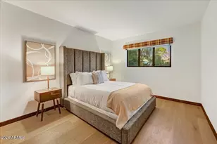 2550 E Denton Ln, Phoenix, AZ 85016 - Photo 22