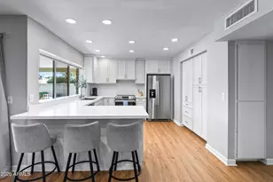 1867 E Oxford Dr, Tempe, AZ 85283 - Photo 8