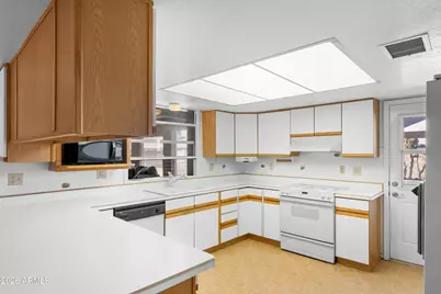 1349 Cholla Circle, Sierra Vista, AZ 85635 - Photo 14