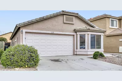 42586 W Sunland Drive, Maricopa, AZ 85138 - Photo 2