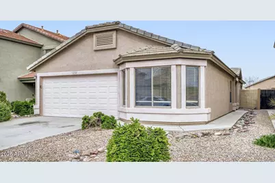 42586 W Sunland Drive, Maricopa, AZ 85138 - Photo 4