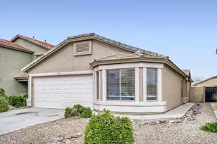 42586 W Sunland Dr, Maricopa, AZ 85138 - Photo 4