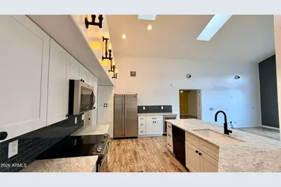 8101 N 13th Place, Phoenix, AZ 85020 - Photo 16