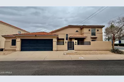 8101 N 13th Place, Phoenix, AZ 85020 - Photo 1