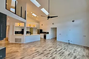 8101 N 13th Pl, Phoenix, AZ 85020 - Photo 14