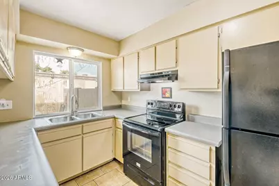 4625 W Thomas Road #39, Phoenix, AZ 85031 - Photo 8