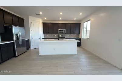 22392 W Monona Lane, Surprise, AZ 85387 - Photo 8