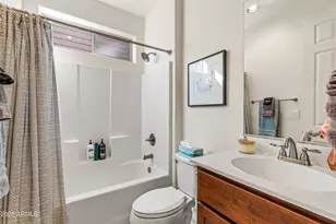 2477 W Mission Timber Cir, Flagstaff, AZ 86001 - Photo 10