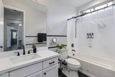 21711 N 39th Place, Phoenix, AZ 85050 - Photo 12