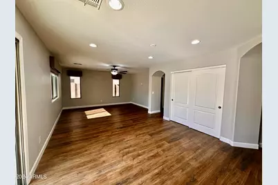 2519 W Bent Tree Drive, Phoenix, AZ 85085 - Photo 4