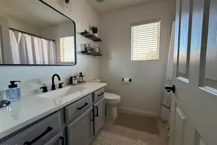 6803 W Caribbean Ln, Peoria, AZ 85381 - Photo 16