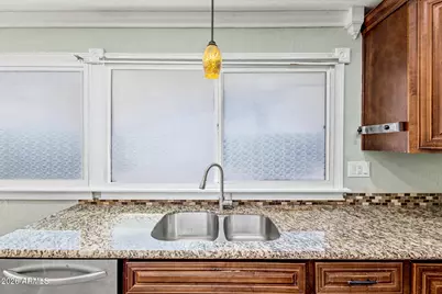 409 E Pegasus Drive, Tempe, AZ 85283 - Photo 14