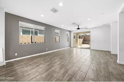 1627 W Estes, Phoenix, AZ 85041 - Photo 4