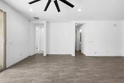 1627 W Estes, Phoenix, AZ 85041 - Photo 6