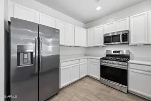 1627 W Estes, Phoenix, AZ 85041 - Photo 10